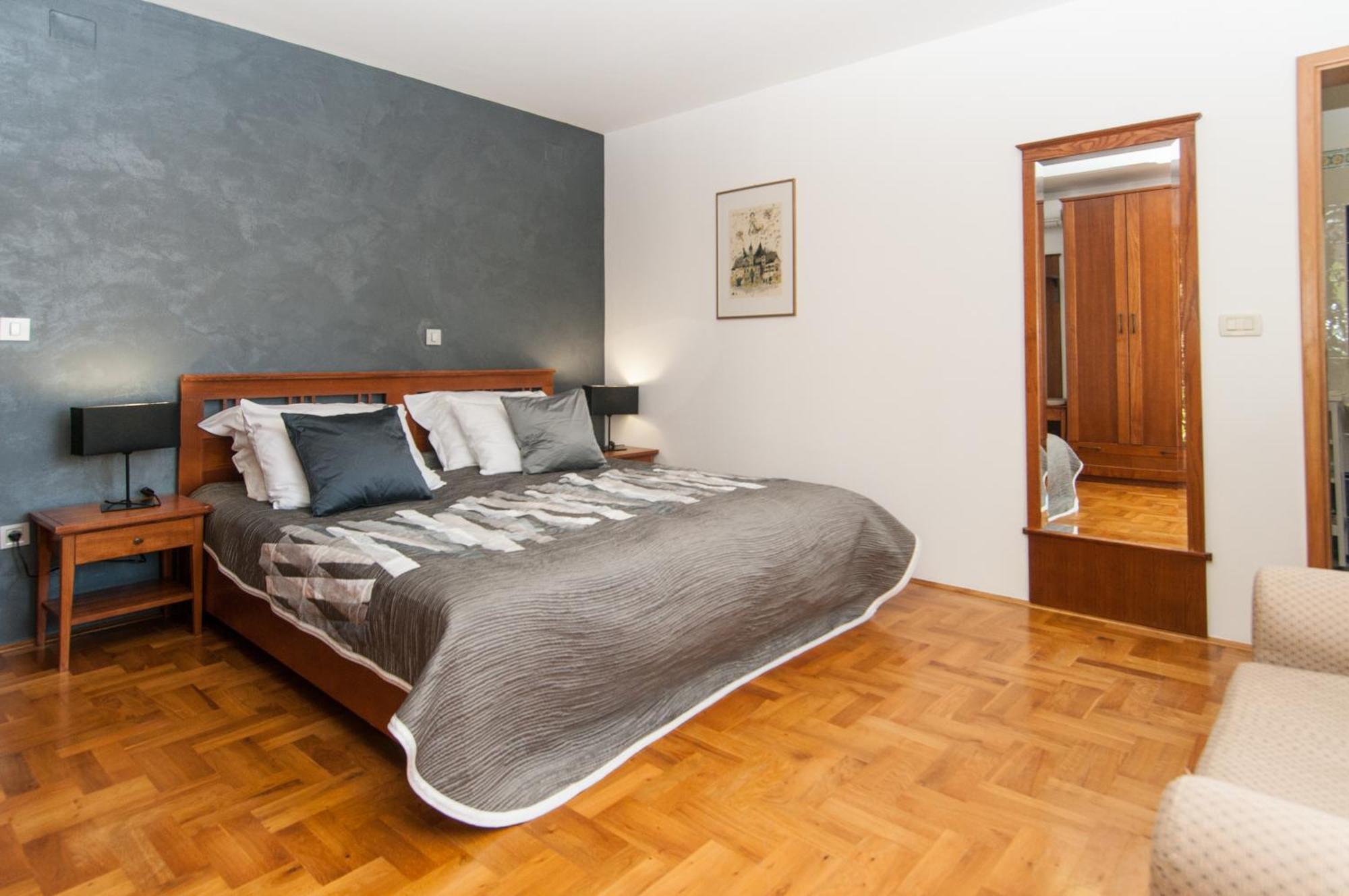 Apartments & Rooms Bianca มาลีโลชินจ์ ภายนอก รูปภาพ