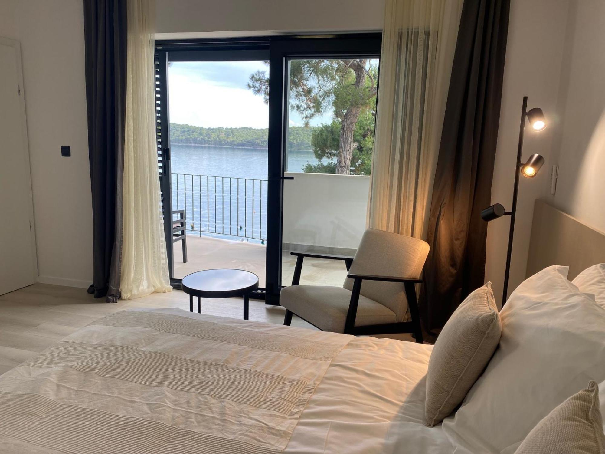 Apartments & Rooms Bianca มาลีโลชินจ์ ภายนอก รูปภาพ