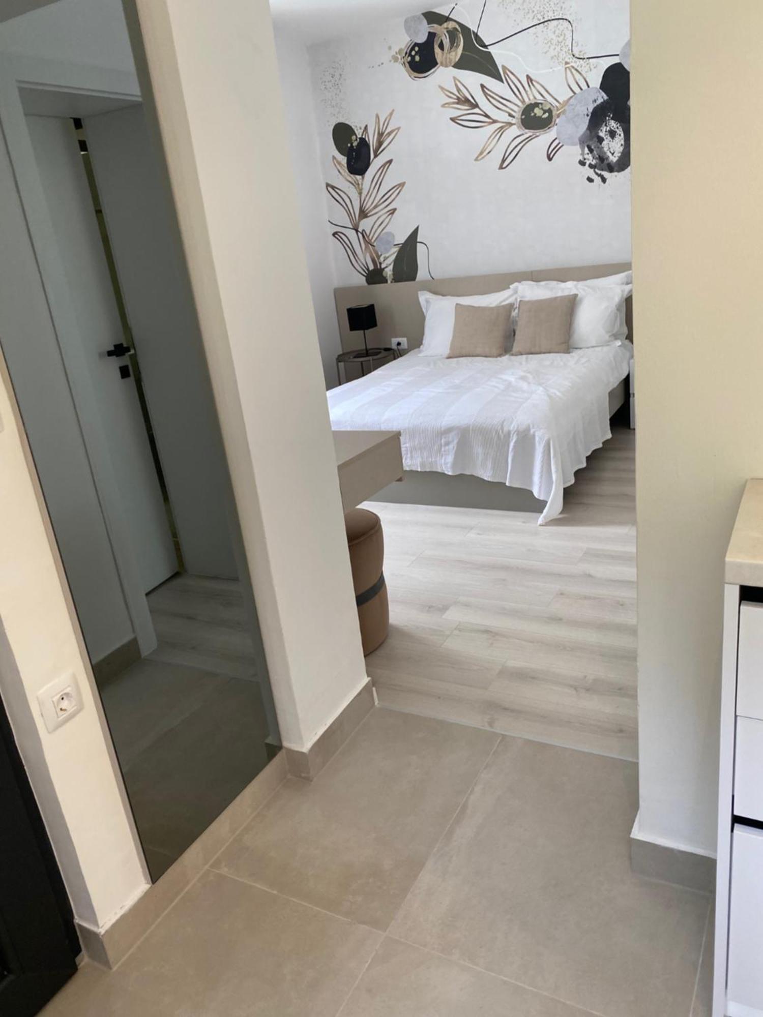 Apartments & Rooms Bianca มาลีโลชินจ์ ภายนอก รูปภาพ