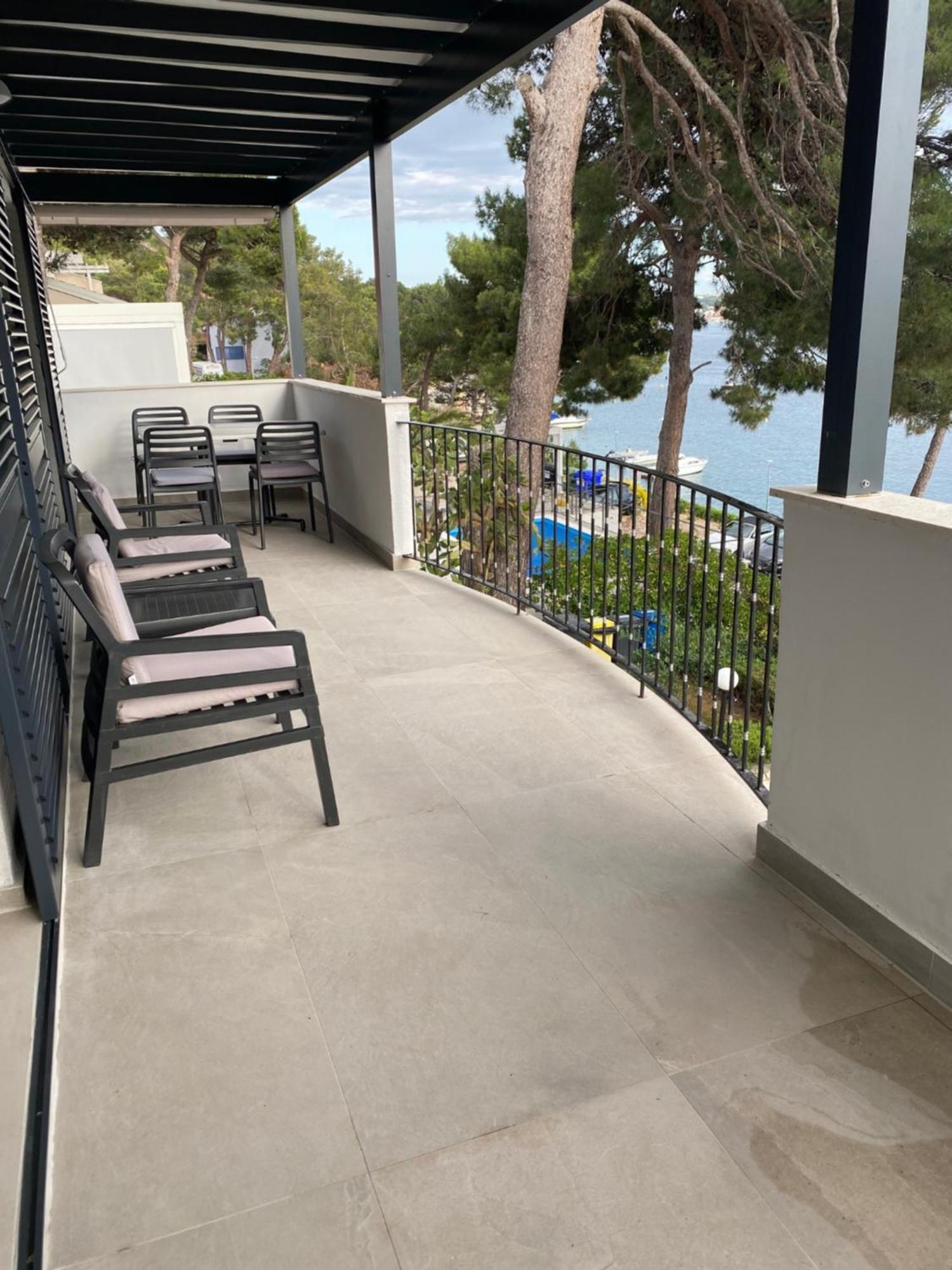 Apartments & Rooms Bianca มาลีโลชินจ์ ภายนอก รูปภาพ