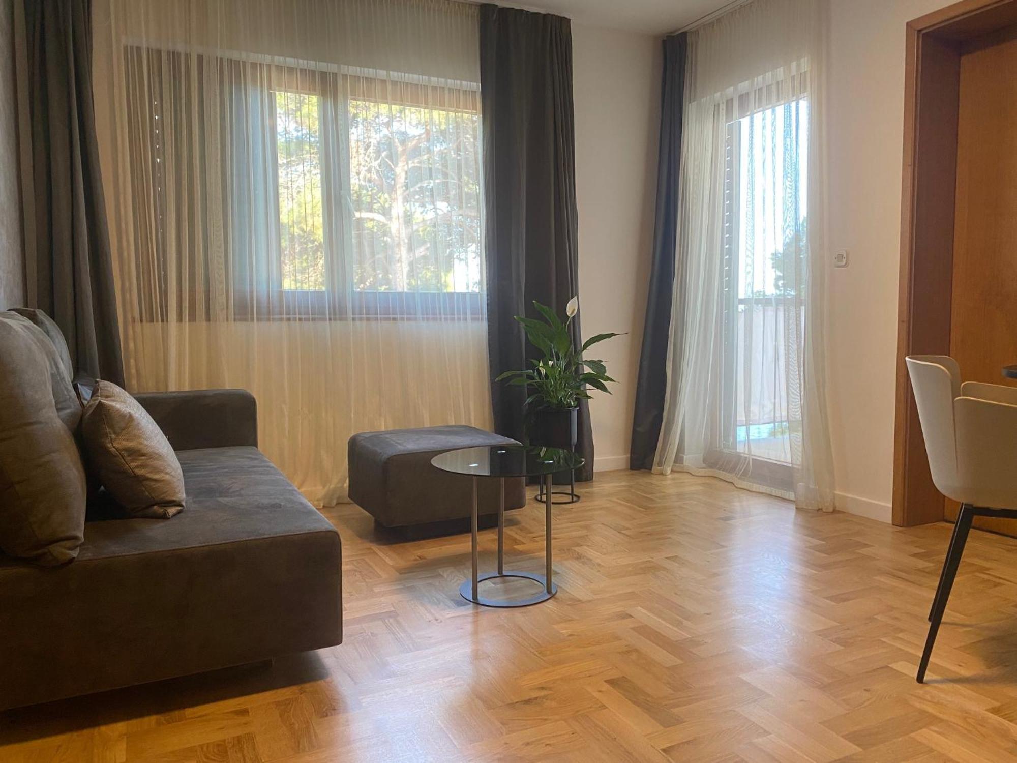 Apartments & Rooms Bianca มาลีโลชินจ์ ภายนอก รูปภาพ