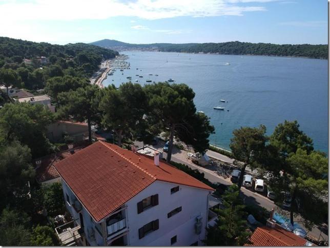 Apartments & Rooms Bianca มาลีโลชินจ์ ภายนอก รูปภาพ